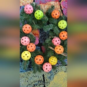 pickleball wreath decoration holiday balls